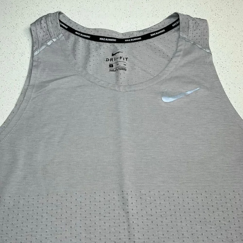 Nike Running Dri-FIT Tank Top Mens XL Gray Perforated Reflective Athletic Traini